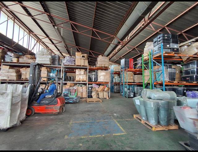 2,882M² WAREHOUSE TO LET IN HERIOTDALE